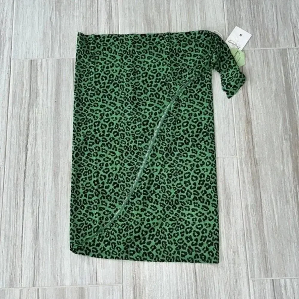 Buffbunny Sail Away Sarong Green Leopard Print M/L NWT - Picture 10 of 15